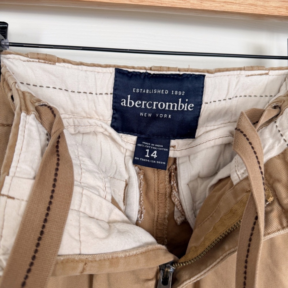 abercrombie Boys 14 Khaki Cargo Shorts Pockets Drawstring 100% Cotton Y2K Style - Picture 6 of 7